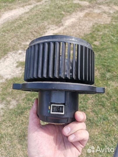 Моторчик печки ssang Yong rexton