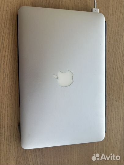 Apple MacBook Air 11 Mid 2012