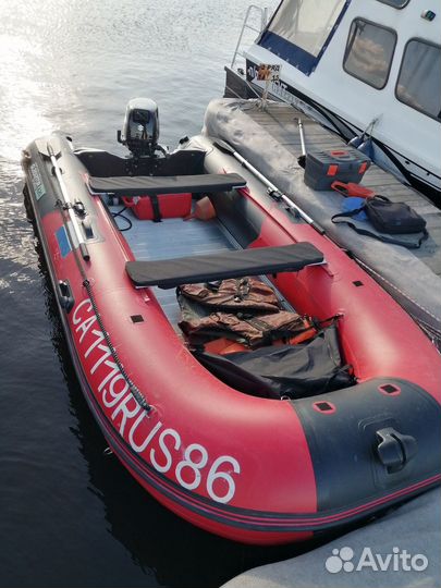 Продам Надувную лодку gladiator D420AL