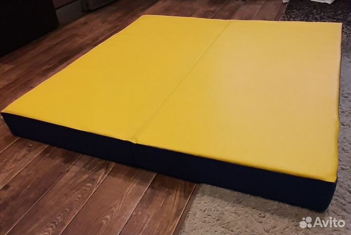 Мат гимнастический спортивный складной