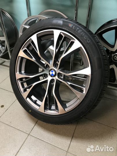 Комплект в сборе на BMW X5 / X 6 20 5*120