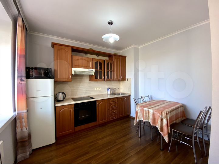 2-к. квартира, 56 м², 7/16 эт.