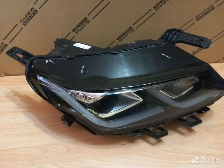 Geely Coolray фара правая 6600087334