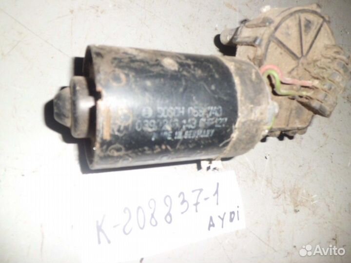 Моторчик стеклоочистителя передний (Audi 80)