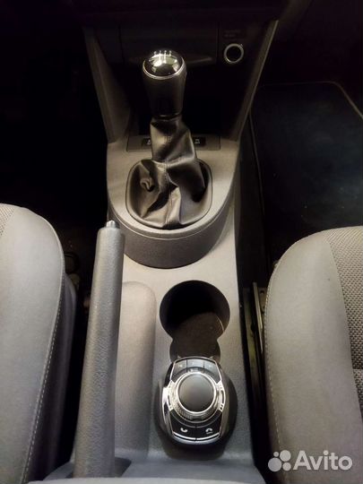 Пульт управления магнитолой,универсальный