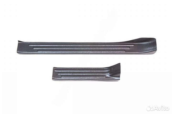 Накладки на внутренние пороги передних дверей (2шт