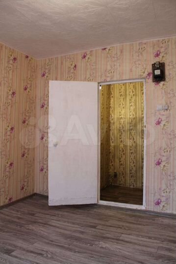 Комната 13,7 м² в 2-к., 2/5 эт.