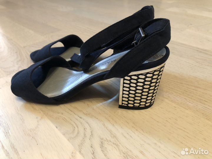 Босоножки 37