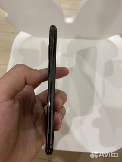 iPhone X, 256 ГБ