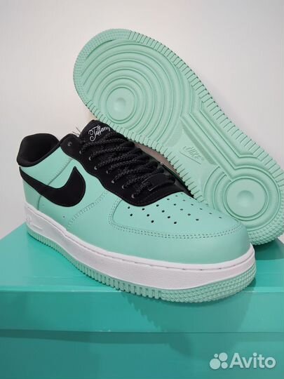 Кроссовки nike x Tiffany