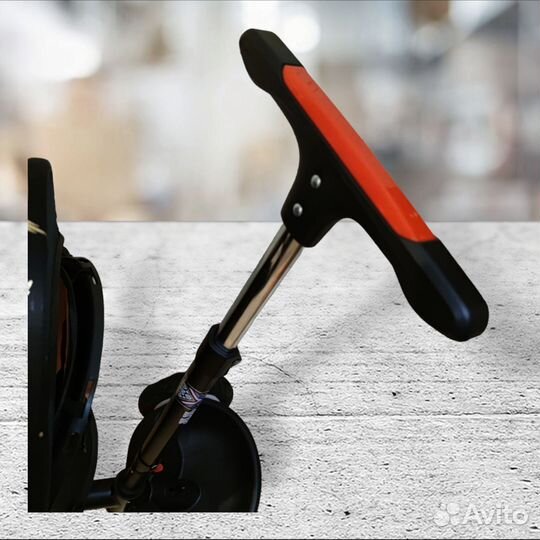 Трёхколёсный велосипед Fhoenix, поворотное сиденье