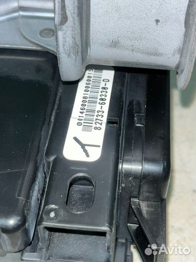 Блок предохранителей салонный Toyota Land Cruiser