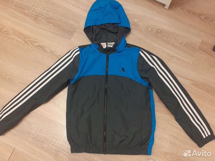 Ветровка адидас р.152