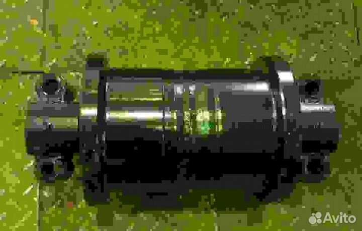 Hitachi ZX 330-1 Каток опорный