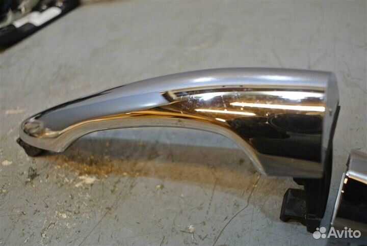 Ручка двери наружная левая Kia Sportage 2010-2015