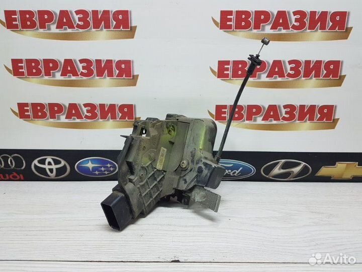 Замок двери задний левый Ford Focus MK2 hwdb 2007