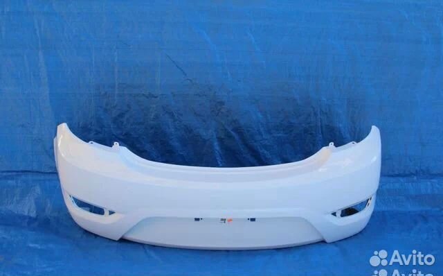 Бампер задний белый на Hyundai Solaris 2013