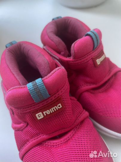 Кроссовки для девочки