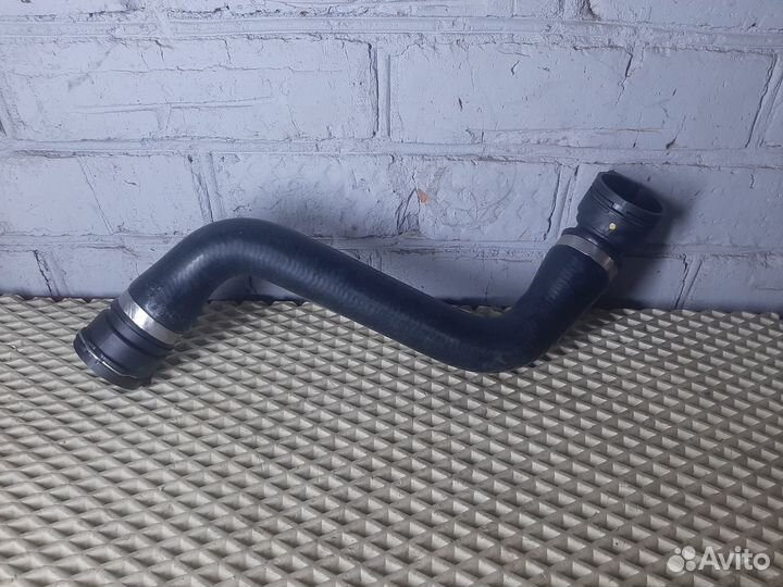 BMW F10 N47 Патрубок радиатора