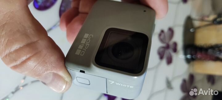 Продам GoPro 7 white