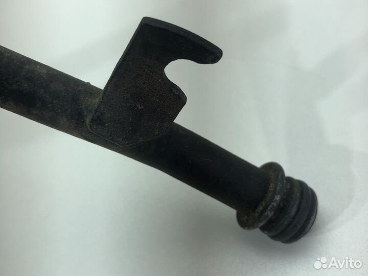 Трубка масленого щупа Мерседес 2202710240