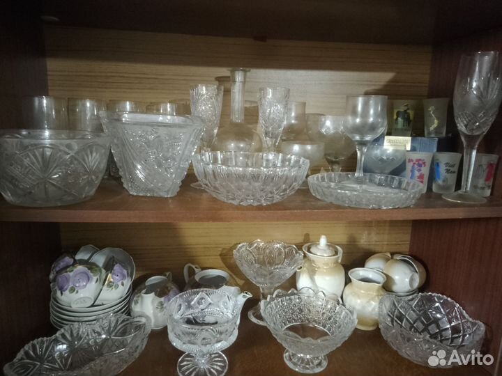 Хрустальный сервиз, фарфоровая посуда и т.п