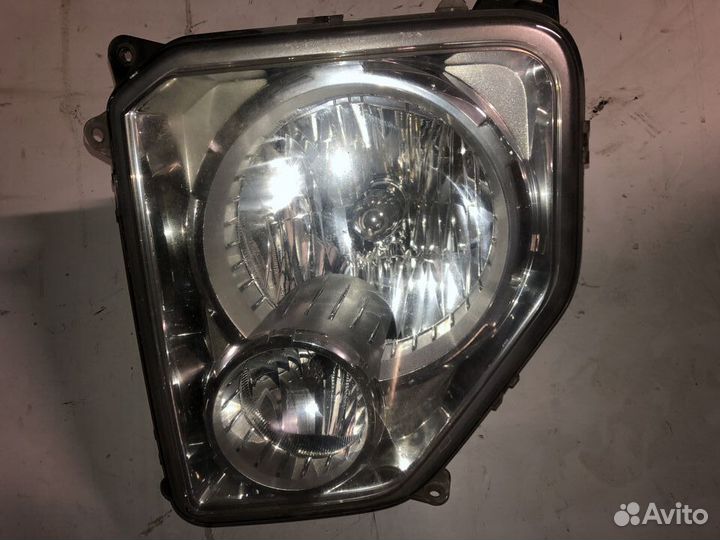 Jeep cherokee KK 2010 фара правая галоген