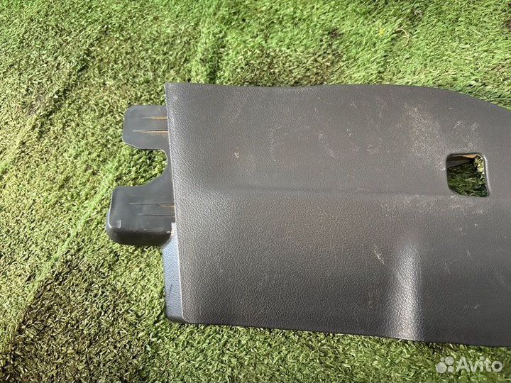 Накладка центральной консоли Kia Cerato седан 2010