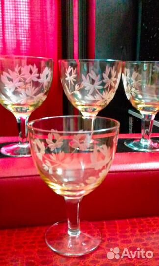 Бокал СССР. Медовое стекло. Гравировка 