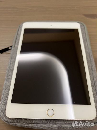 iPad mini 4 128GB Wi-Fi Cellular