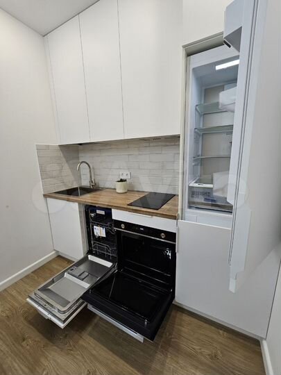 2-к. квартира, 37 м², 1/6 эт.