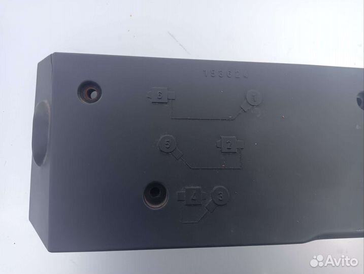 Крышка двигателя M104