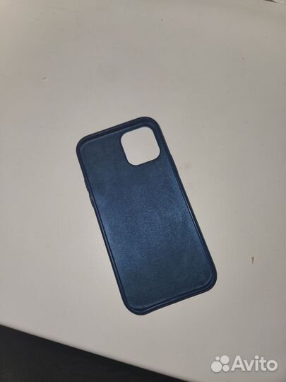 Чехол на iPhone 12