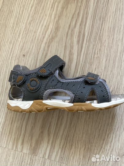 Сандалии для мальчика 29