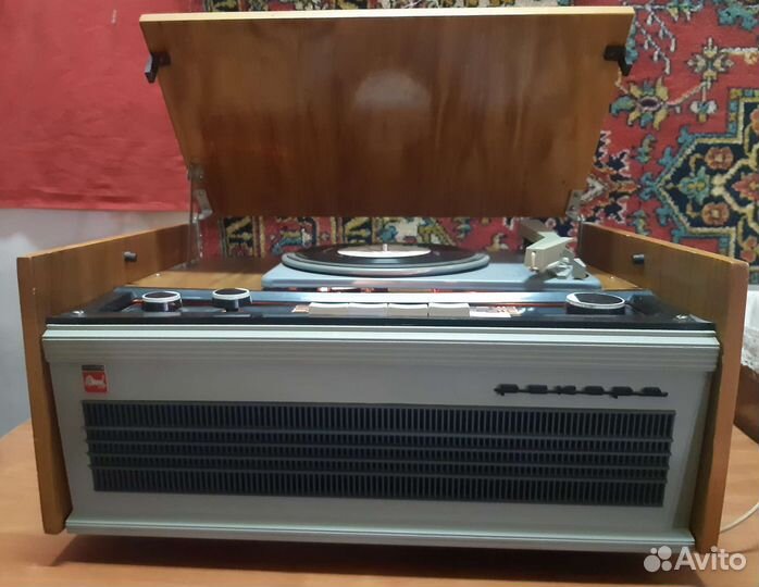 Ламповая радиола рекорд 69