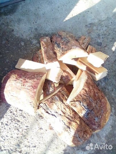 Дрова уголь в мешках