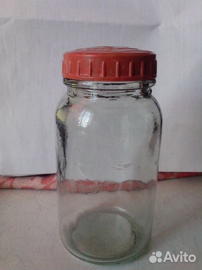 Банки стеклянные. Бутылки