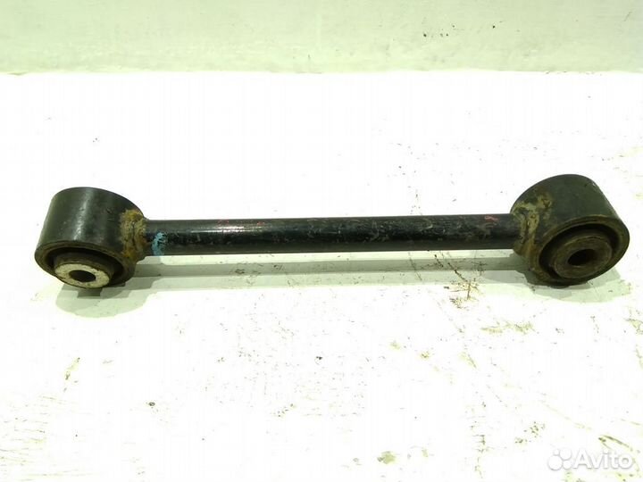 Рычаг задний поперечный левый