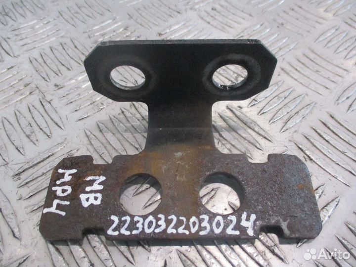 Кронштейн Mercedes-Benz A9605438740