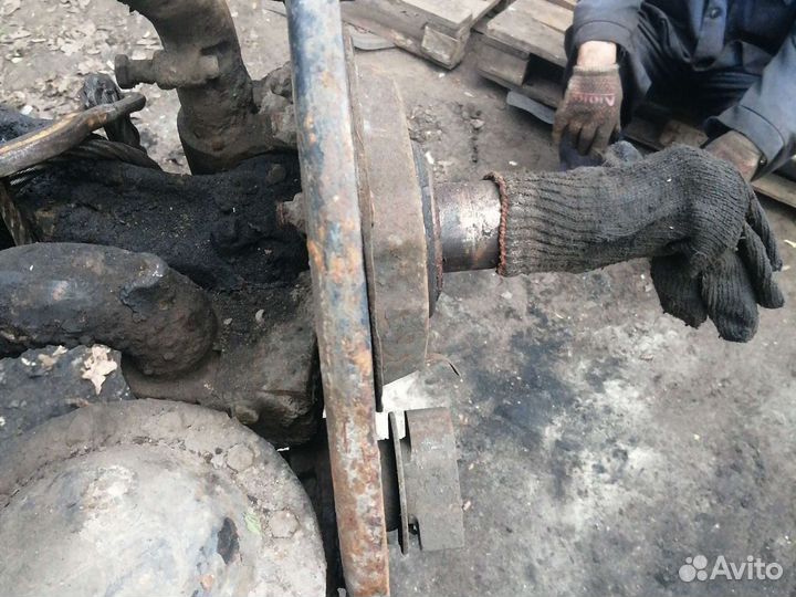 Поворотный кулак ЗИЛ 130