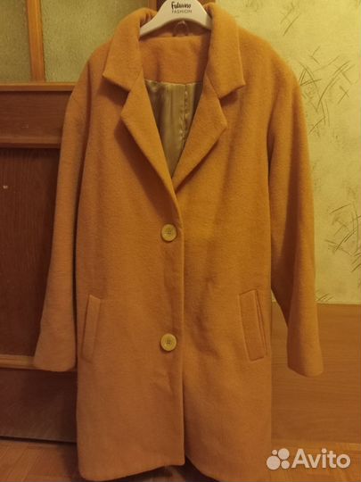Пальто женское весеннее 42 размер