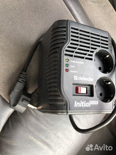 Стабилизатор напряжения Defender AVR 1000VA