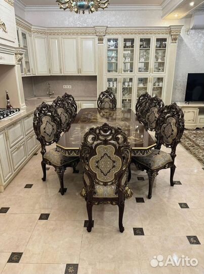 В наличии стол.Оплата при получении