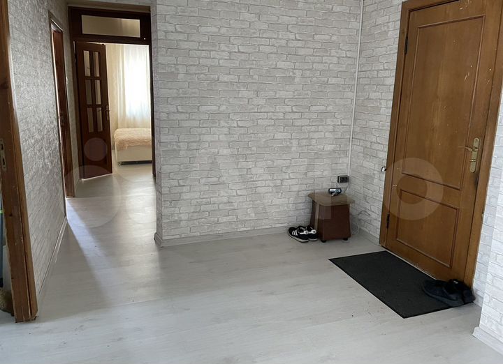 3-к. квартира, 72 м², 2/5 эт.