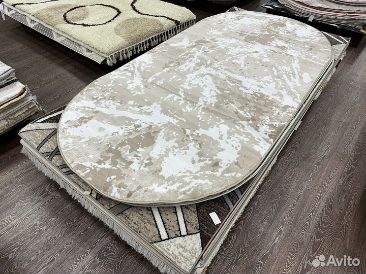 Ковер 1.5х3 овальный, бежевый