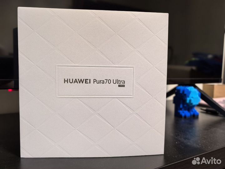 HUAWEI Pura 70 Ultra, 16/1 ТБ