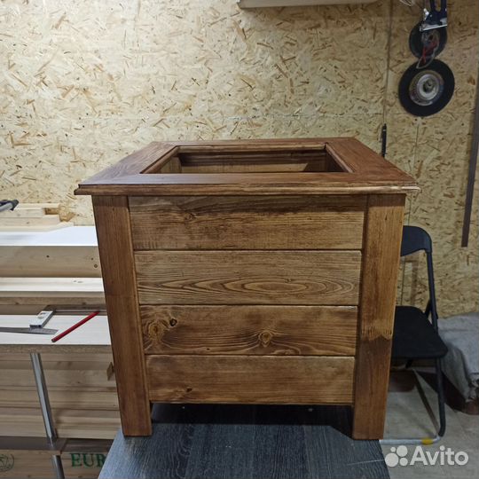 Кашпо для цветов, изделия из дерева