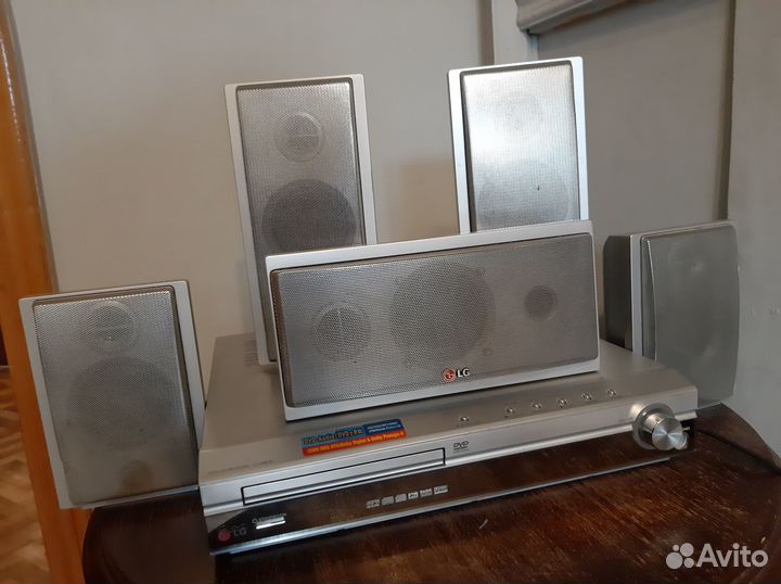 Домашний кинотеатр LG (dvd, сабвуфер, колонки)