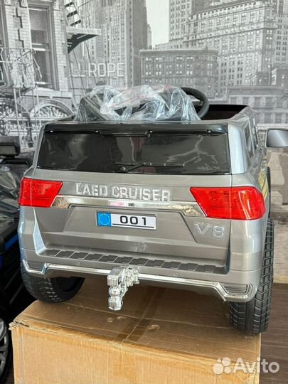 Электромобиль новый Toyota Kruser 300, 4 wd