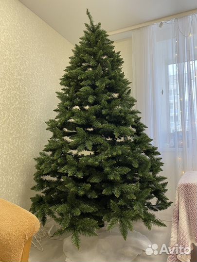 Елка искусственная 240